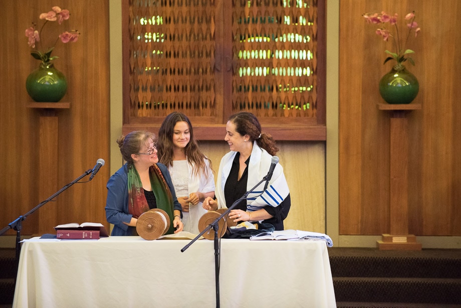 Zoe Waxman with Rabbi Mizrahi at Or Shalom, San Francisco